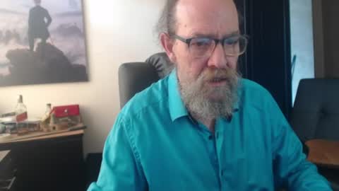 Snapshot of uncle_hottiecb chatting on 06.28.26 Uncle Hottie online show from 06.28.26