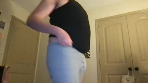 Snapshot of uncutc0wboy chatting on 02.12.25 saint online show from 02.12.25