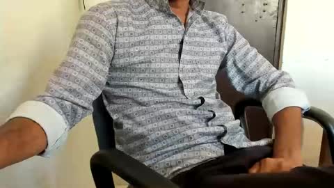 Snapshot of uncutraja chatting on 02.18.25 uncutraja online show from 02.18.25