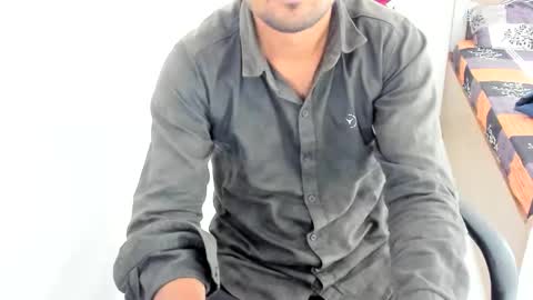 Snapshot of uncutraja chatting on 11.17.25 uncutraja online show from 11.17.25