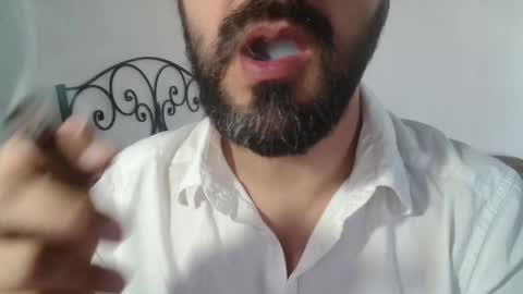 Giov online show from 12.05.25