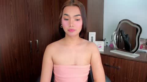 Lily online show from 12.21.25