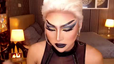Snapshot of unforgettablebrianna chatting on 04.16.26 BRIANNA online show from 04.16.26