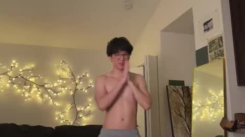 Snapshot of unhingedwang chatting on 11.09.25 wang online show from 11.09.25