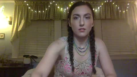 Lola Moonstone online show from 09.21.25