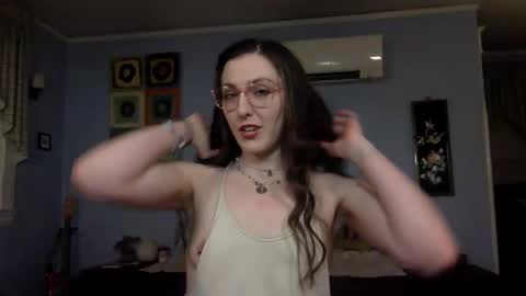 Snapshot of unicornfairy55 chatting on 01.17.26 Lola Moonstone online show from 01.17.26