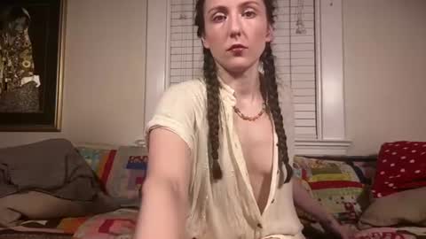 Snapshot of unicornfairy55 chatting on 07.06.26 Lola Moonstone online show from 07.06.26