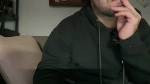 universalstudihoes online show from 12.21.24