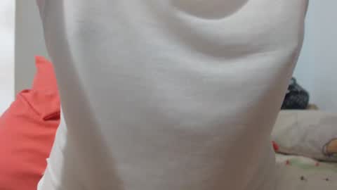 Snapshot of unpenetrated chatting on 01.04.25 unny online show from 01.04.25