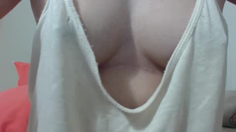 Snapshot of unpenetrated chatting on 01.23.25 unny online show from 01.23.25