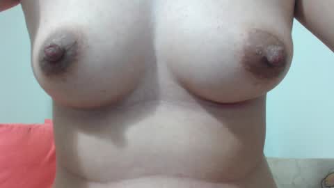 Snapshot of unpenetrated chatting on 02.18.25 unny online show from 02.18.25