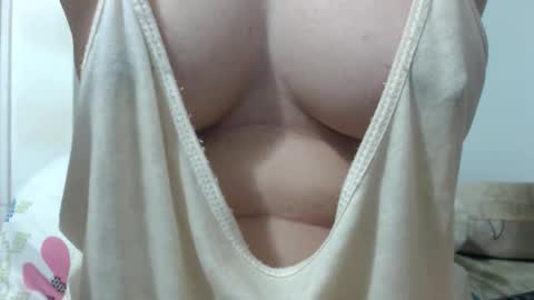 Snapshot of unpenetrated chatting on 09.23.25 unny online show from 09.23.25