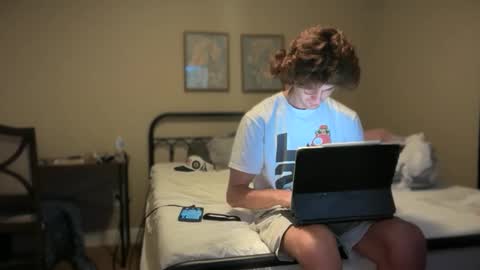 Stepbro online show from 10.19.25