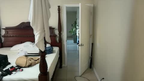 Stepbro online show from 11.15.25