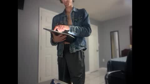 Stepbro online show from 12.05.25