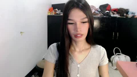 Snapshot of ur_asianbabexxx chatting on 05.06.26 ur_asianbabexxx online show from 05.06.26