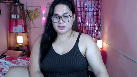 Snapshot of ur_baby_rebbecca chatting on 10.13.25 SINGLE online show from 10.13.25