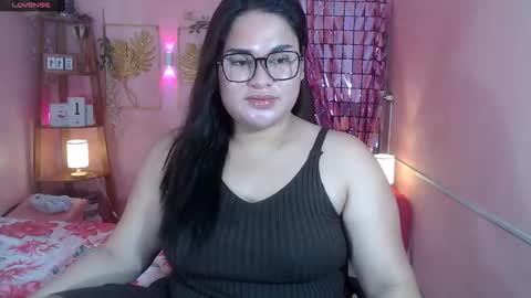 Snapshot of ur_baby_rebbecca chatting on 10.14.25 SINGLE online show from 10.14.25