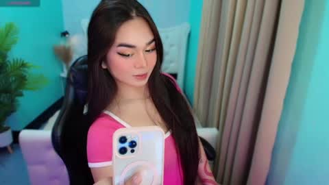 Snapshot of ur_babyalexa chatting on 12.08.24 they call me Alexa online show from 12.08.24