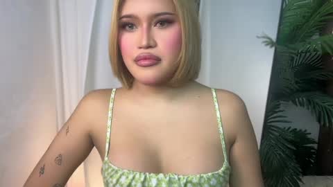 Snapshot of ur_bombshellpatty chatting on 05.06.26 ur_bombshellpatty online show from 05.06.26