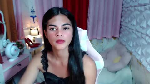 Snapshot of ur_dollxxx chatting on 09.26.25 ur_dollxxx online show from 09.26.25