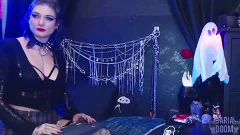 Snapshot of ur_em0_dreamgirl chatting on 02.13.25 Daria Doom online show from 02.13.25