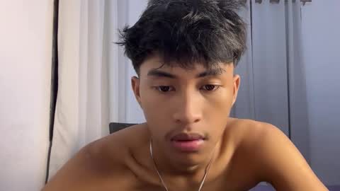 ur_fuckerbttm online show from 11.18.25