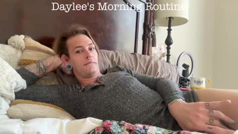 Snapshot of ur_goddess_daylee chatting on 10.17.25 Goddess online show from 10.17.25