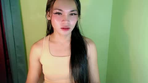 QUEENSY online show from 02.17.25