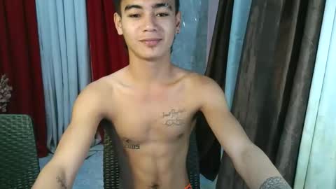 ur_naughtyboy_raphael online show from 09.26.25