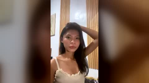 ur_prettylilzie online show from 06.21.26