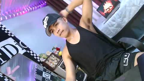 Snapshot of ur_shan21 chatting on 07.08.26 ur_shan21 online show from 07.08.26