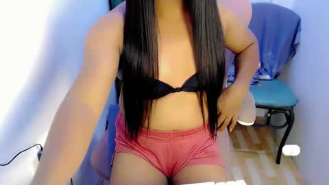 Snapshot of ur_slutstacy chatting on 11.05.25 ur_slutstacy online show from 11.05.25