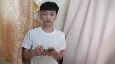 urasian_femboyxxx online show from 03.31.26
