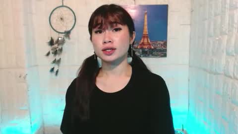 Snapshot of urasian_khalifa21 chatting on 04.16.26 Shirley online show from 04.16.26