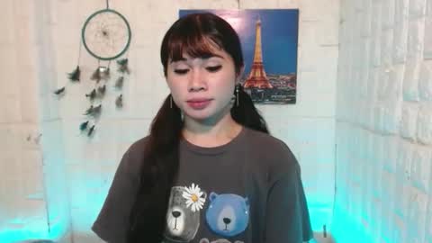 Snapshot of urasian_khalifa21 chatting on 04.23.26 Shirley online show from 04.23.26