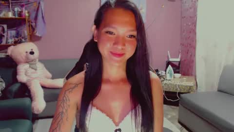 NEWRA  ALLISON online show from 02.08.25