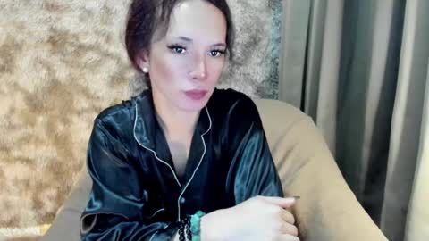 yana online show from 02.13.25