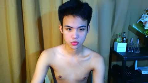 urasiancumboix2 online show from 10.22.25