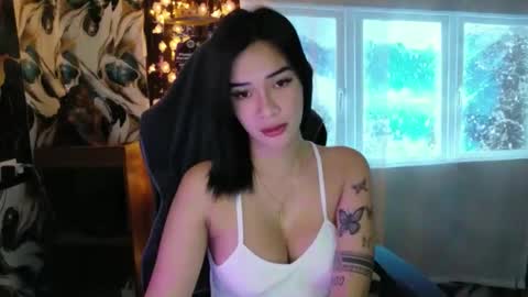 Snapshot of urasiandreamgirlxxx chatting on 04.29.26 jess online show from 04.29.26