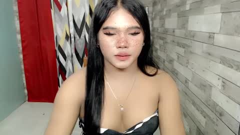 Snapshot of urbabysofia0305 chatting on 12.21.24 Sofia online show from 12.21.24