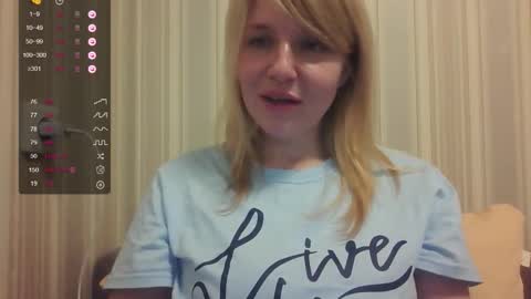 Snapshot of urbadkitty chatting on 10.10.25 urbadkitty online show from 10.10.25