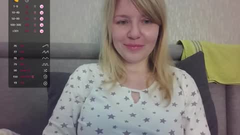 Snapshot of urbadkitty chatting on 10.22.25 urbadkitty online show from 10.22.25