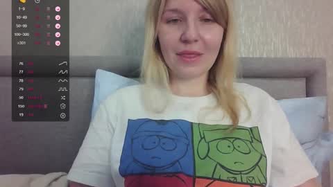 Snapshot of urbadkitty chatting on 11.12.25 urbadkitty online show from 11.12.25