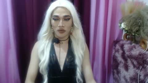 KENDALL online show from 09.24.25