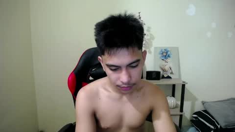 Snapshot of urcuteguy_jhonx chatting on 04.25.26 Dannie online show from 04.25.26