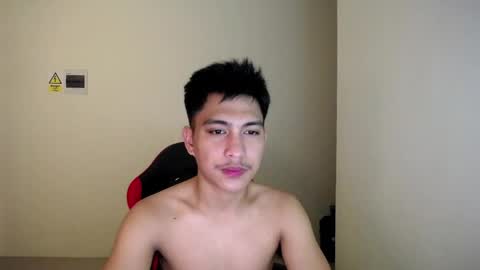 Snapshot of urcuteguy_jhonx chatting on 05.03.26 Dannie online show from 05.03.26