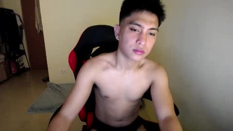 Snapshot of urcuteguy_jhonx chatting on 05.21.26 Dannie online show from 05.21.26