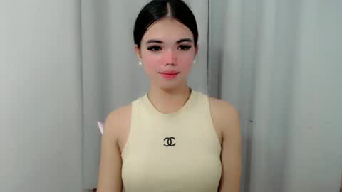Snapshot of urcutie_ayah chatting on 10.17.25 urcutie_ayah online show from 10.17.25
