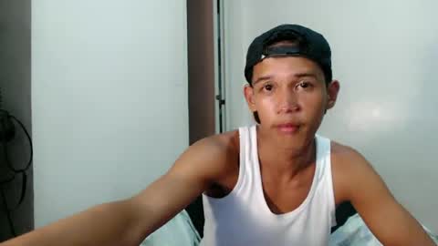 Snapshot of urdreamboy_clarin chatting on 06.14.26 urdreamboy_clarin online show from 06.14.26
